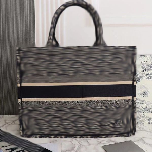 

woman totes fashion temperament leisure time solid color printing portable single shoulder famous brand bag