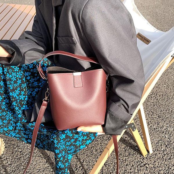 

sponges, applicators & cotton 2021 shoulder bags female leather solid color chain handbag for women fashion exquisite shopping bag retro cas