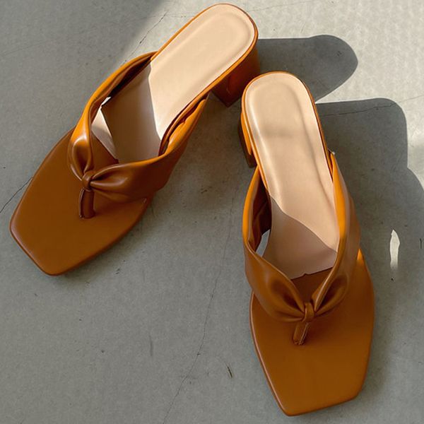 

2021 new female flip flops fashion square open toe women slippers thick low heel slides shoes for woman casual outdoor slippers, Black