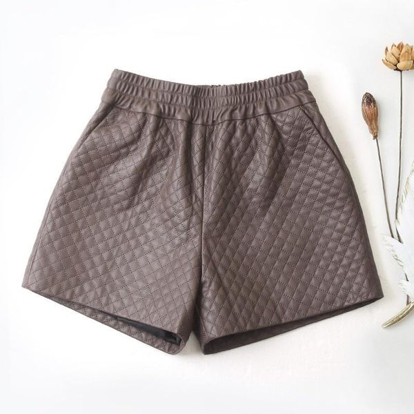 

women's shorts of legal leather 100%, high waist with elastic, long leg, casual, autumn, winter, street chess, black, line a, White;black