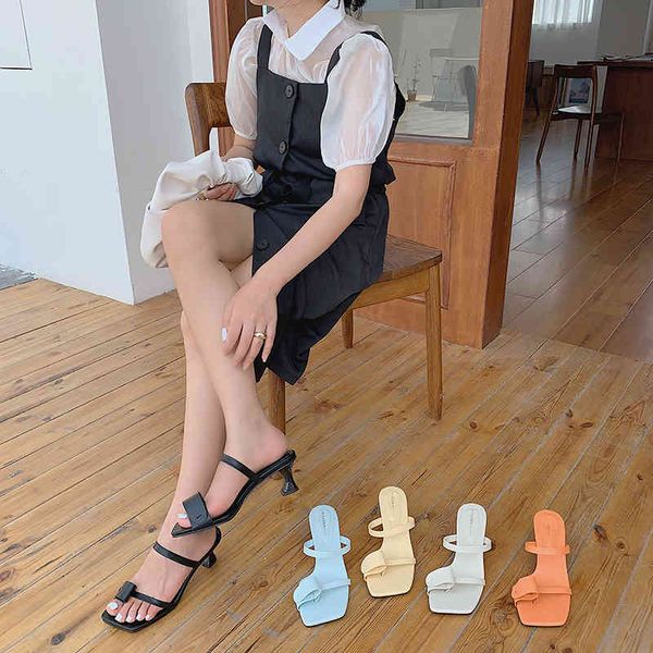 

clip toe women slippers summer solid color spike mid heels casual outdoor sandals slides narrow band candy color flip flops 210513, Black