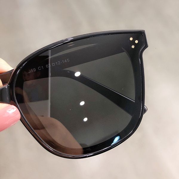 

sunglasses 2021 brand women elegant jack bye gentle sunglass monster eyewear lady vintage sun glasses luxury uv400 a518, White;black