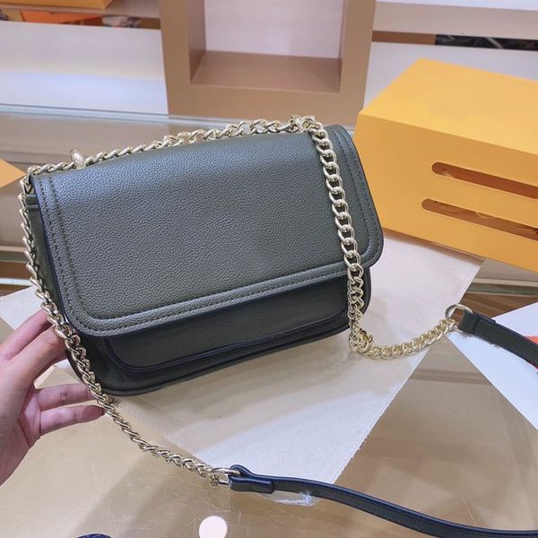 

new winter style black plain women shoulder handbag purse lady bags l letter hardware artwork chain messenger bag, Red;black