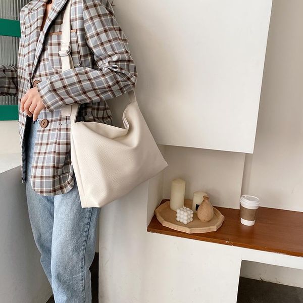 

evening bags 2021 korean style messenger large-capacity women's bag autumn texture one-shoulder bucket tote