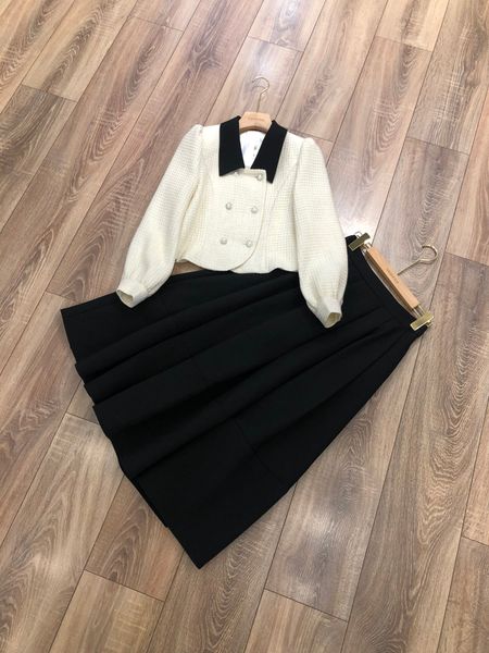 

fashion trend contrast color collar bubble sleeve double row suit, White