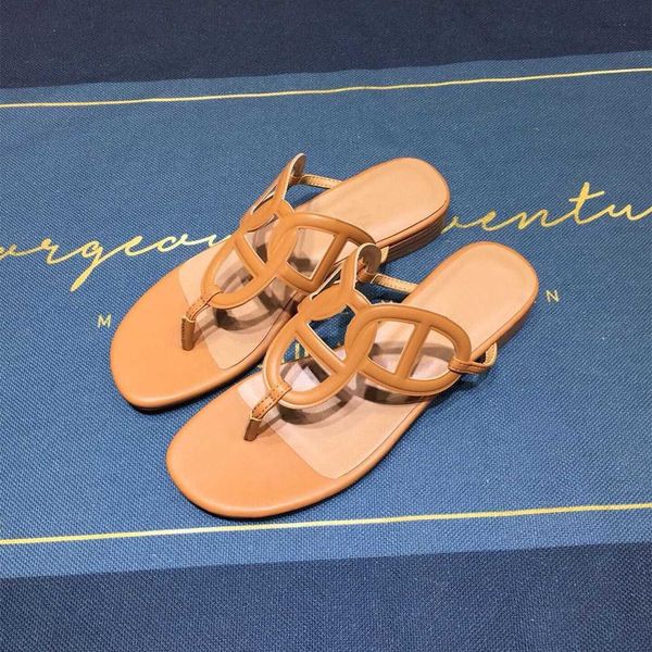 

slippers h home 2021 stimulation leather air compression chain buckle slippers fashion british clip foot women's slippers women's, Black