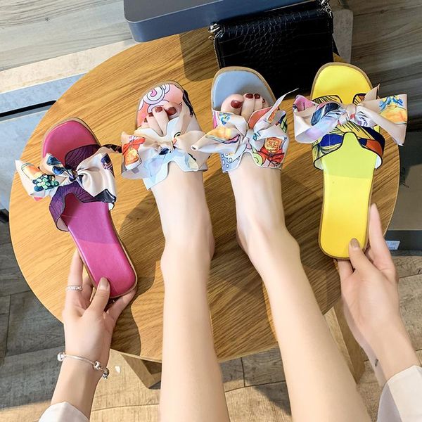 

new flat slippers women 2021 new flower one word slipper with open toe slippers korean fashion bow beach shoes, Black