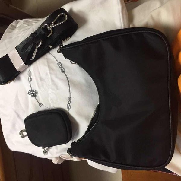 

2020star shoulder bag for women chest pack lady tote chains handbags cross body presbyopic purse messenger bags handbag sets canvas