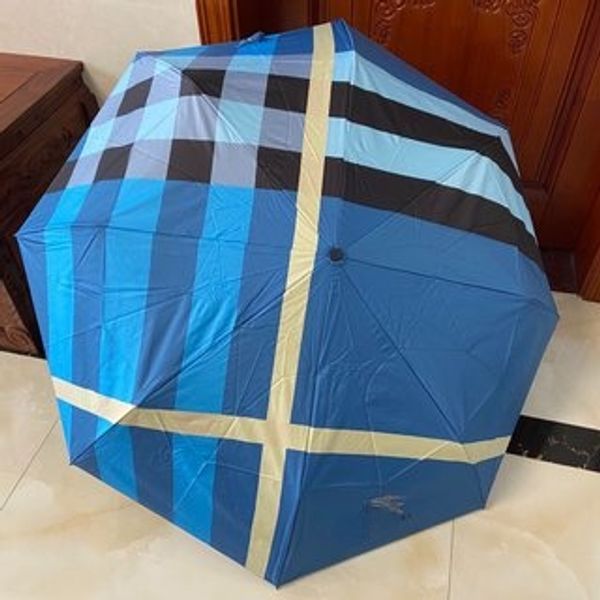 Umbrella clássica Três dobras Ultra retração leve de abertura automática e fechamento de UV Proof Sunny and Rainy Sun guarda -chuvas