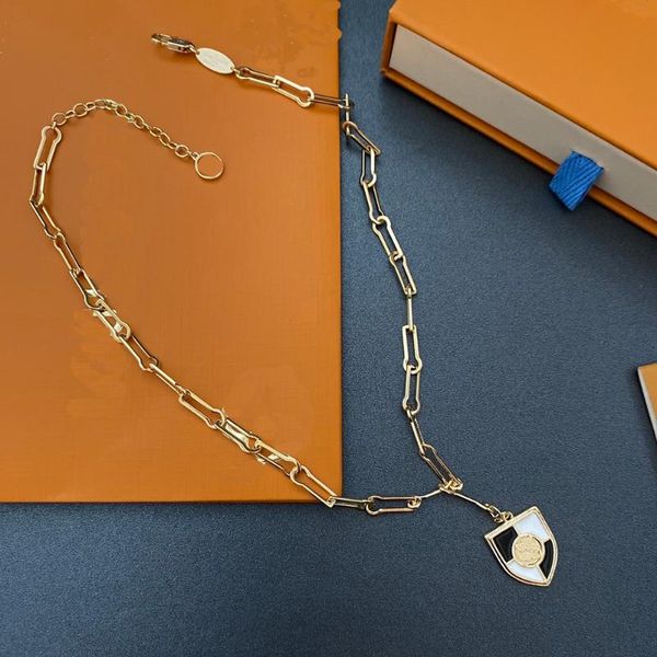 

letter brand design item jewelry nobility charming necklace for woman neck accessories shield pattern choker wholesale supply chokers, Golden;silver