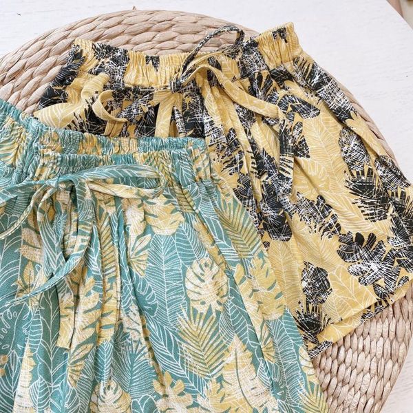 

summer models casual pants printed beach shorts girls, Black