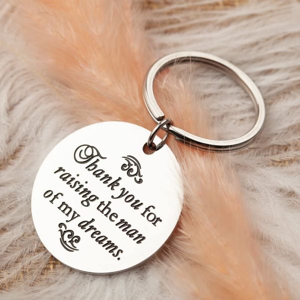 

10Pieces/Lot Mothers Day Gift Keychain for her Thank You for Raising The Man of My Dreams Future Mother Wedding Keychain Key Ring Pendant