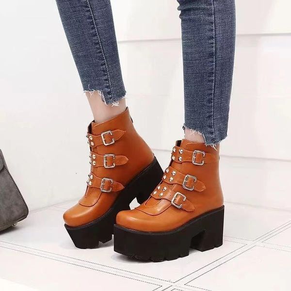 

dress shoes large winter short round head women's boots 2021 autumn and belt buckle rivet high heel thick bottom, Black