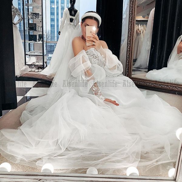 Abiti da sposa con spalle scoperte Una linea di applicazioni in pizzo Abiti da festa da sposa arabi sauditi in stile Russia Abito lungo da sposa