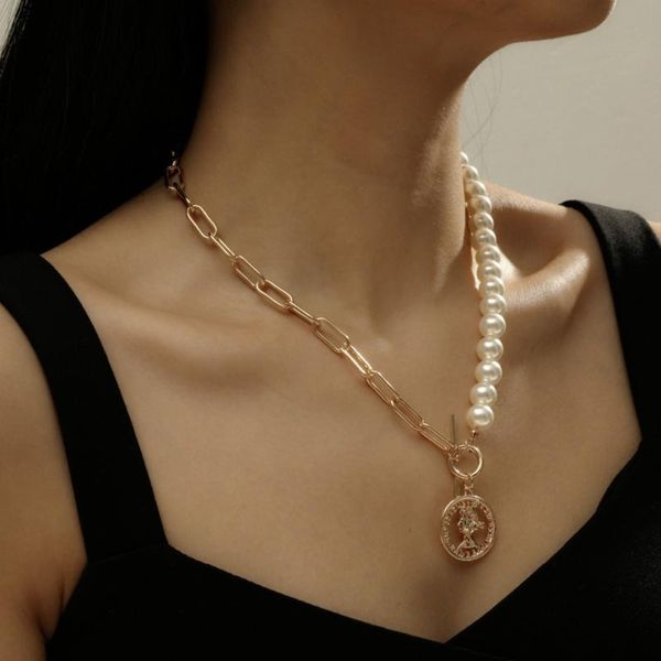 

vintage round imitation pearl lock chains necklace geometric head portrait pendant necklaces for women punk jewelry, Silver