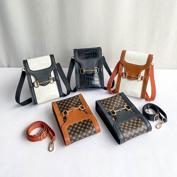 

mobile 2021 new c-rocodile pattern mobile women's single shoulder diagonal bag