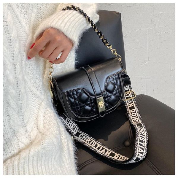 

evening bags female bag 2021 trendy all-match cross-body fashionable atmosphere rhombic chain saddle