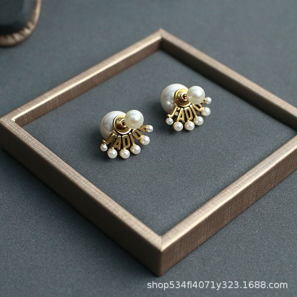 

2021 new designer 2021 fluorescent tassel flower earrings star fashion same earrings, Golden