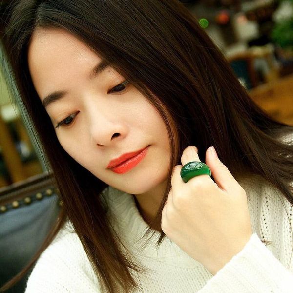 

cluster rings natural red agate water drop gathers money finger grass green black white chalcedony jade ring men and women, Golden;silver