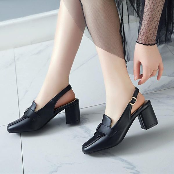 

the summer sandal with square head buckle and thick heel is size 34-50 sandals, Black