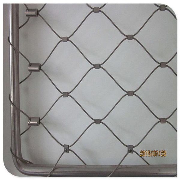 

fencing, trellis & gates corrosion resistant wire rope mesh net as balustrade security