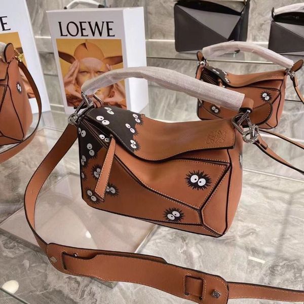 

dust spirit caramel geometric portable one shoulder messenger splicing women's bag