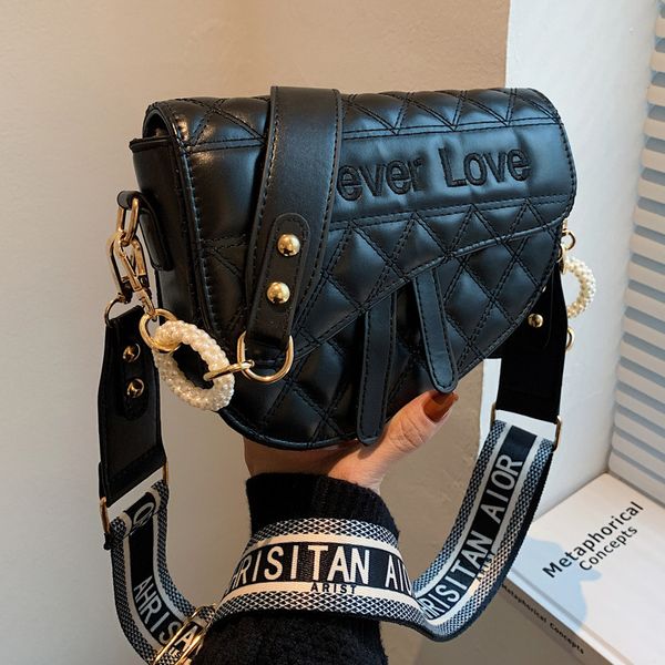 

design jewelry french minority design autumn versatile new chaolingge messenger single shoulder underarm women's bag