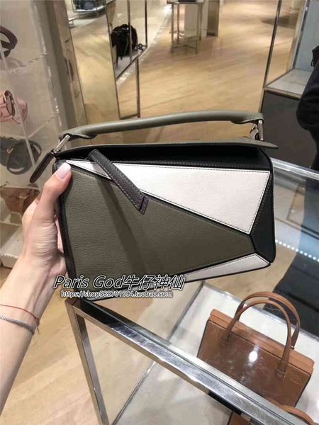 

bag holderloewe / luo yiwei women's small puzzle medium one shoulder messenger baghandbag hook