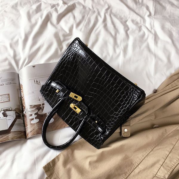 

women's large capacity crossbody versatile 2020 new tide crocodile bag advanced atmosphere small handbag