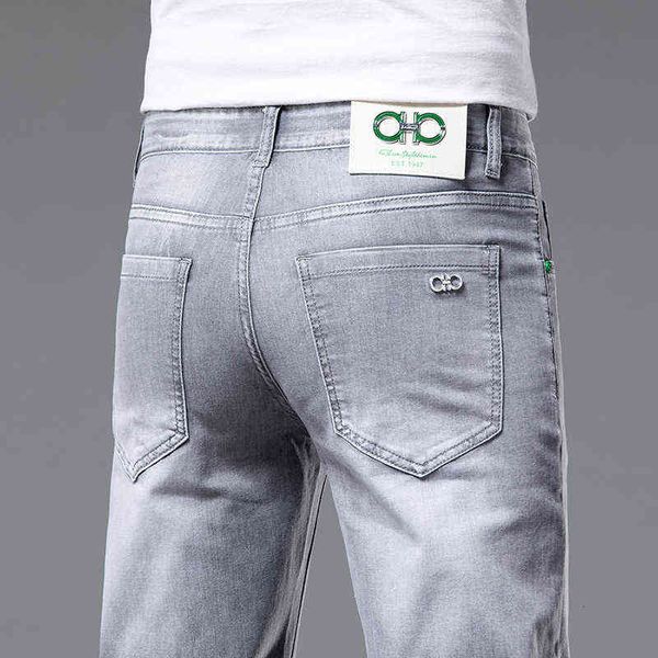 e jeans di tendenza primavera estate da uomo slim fit elastico coreano pantaloni lunghi piede piccolo marca