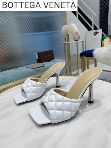 

heels slides sneakers high designer sandals slippers mules luxury pumps loafers ballerinas brand dress shoes women q8bl, Black;white