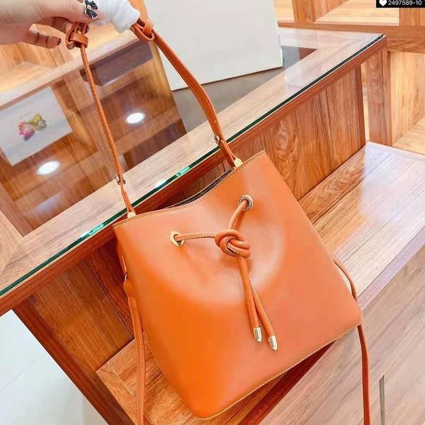 

style, fashionable, casual, simple and large-capacity handbags, ladies' shoulder bags