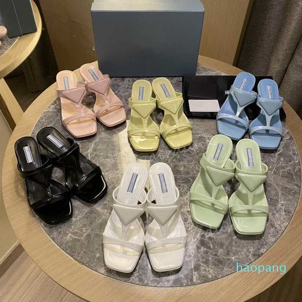 Стильные богослужения CAT Fans Sandals Chementalment Lady тапочка из овчины внутренняя классика вскользь слайды размером 35-40