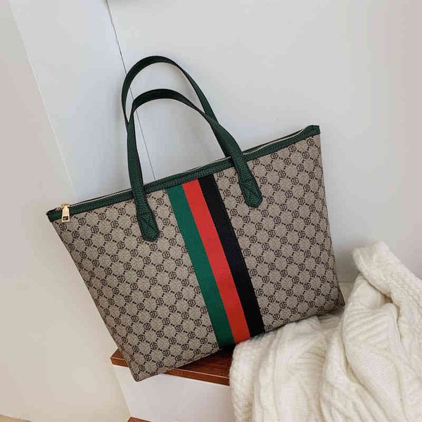 

2022 factory wholesale new model women's pouch leather tote shoulder bag female crossbody bags shopper messenger bags