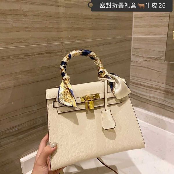 

hanghhangbag women s mini luxurys designers bags 2021 designer womens handbags purses crossbody bag wallet handbag louisbags_18 leather buc3