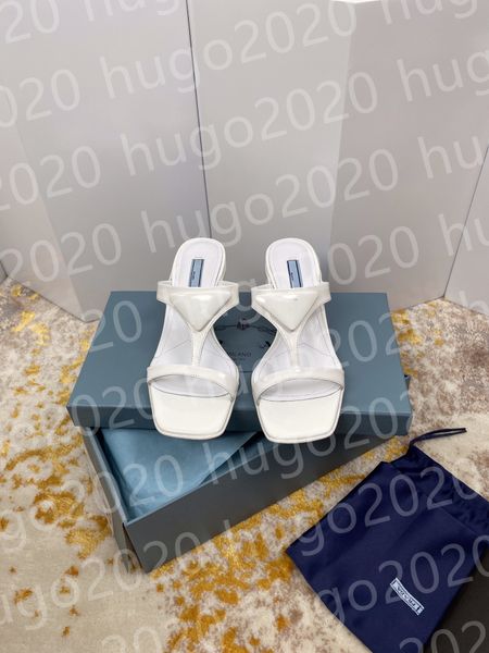 

2021 new brand women summer fashion beach shoes,flip-flops jelly casual sandals,flat bottomed slippers,bowknot,rivets, beach shoes 01, Black