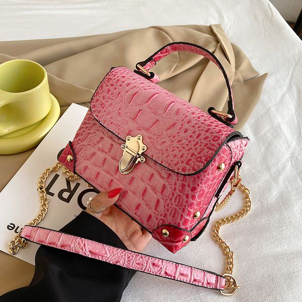 

brand luxurys women crossbody designer handbag fashion messenger bags luxurious bag female flip baguette bag wristlet shoulder bags clutch w