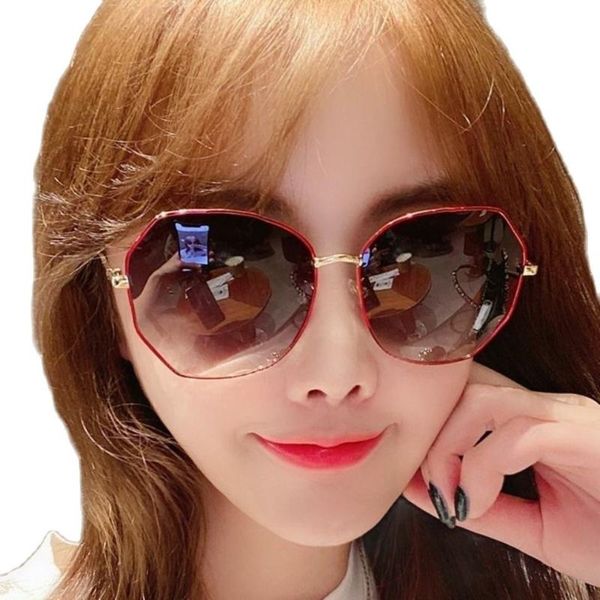 

sunglasses online celebrity brand selling fashion round face for women, White;black
