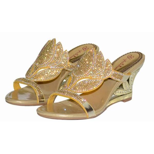 

big size 34-44 2021 summer bling crystal woman slippers fashion rhinestone flowers wedges sandals high heels shoe, Black
