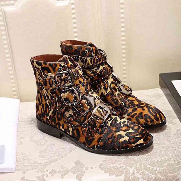 

printed women's luxurys leather rivet martin boots designer street motorcycle boot fashion buckled brogues brand wholesale, Black