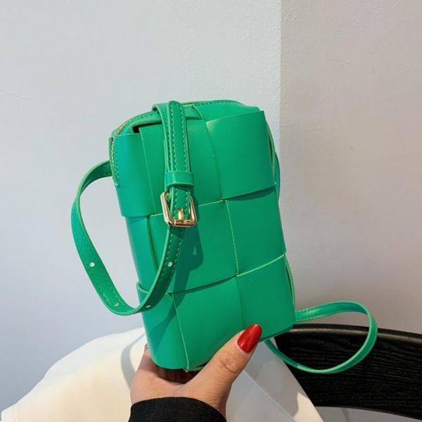 

vintage weave mini crossbody bag 2021 fashion pu leather women's designer handbag travel chain shoulder cross body