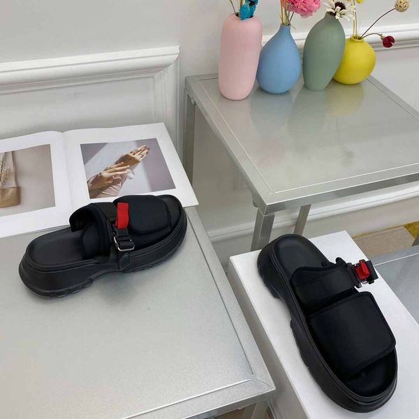 

slippers sandals 2021 summer new women's fashion slippers thick bottom comfortable casual beach shoes light and highzly, Black