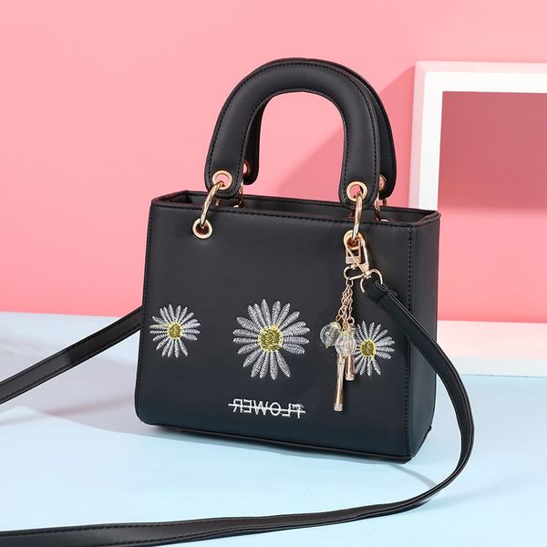 

women's 2021 new small fragrance daisy bag princess popular
