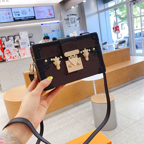

factory direct sale 75% off box small square women 2021 new lock printing shoulder korean foreign style messenger bags