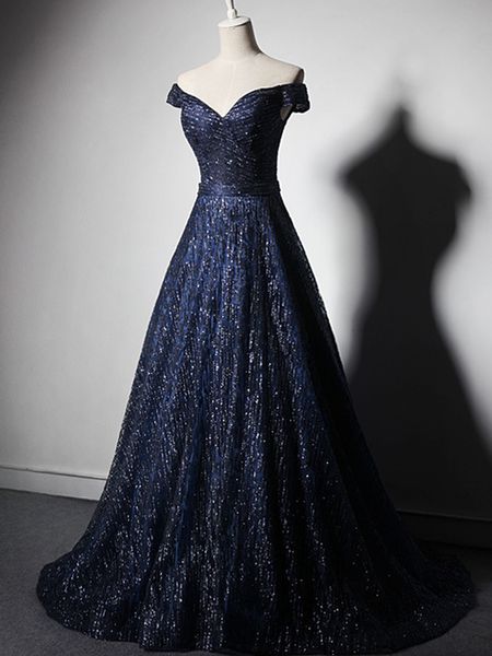 Elegante abito da sera blu navy senza spalline con lacci sul retro in tulle brillante