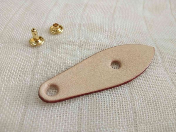 

real vachetta leather zipper puller for luxury purse nature color leaf shape, Black