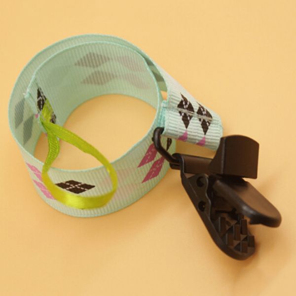 

baby pacifier anti-chain pacifier clips baby care new baby pacifier clip holder nipple dummy clips attache feeding