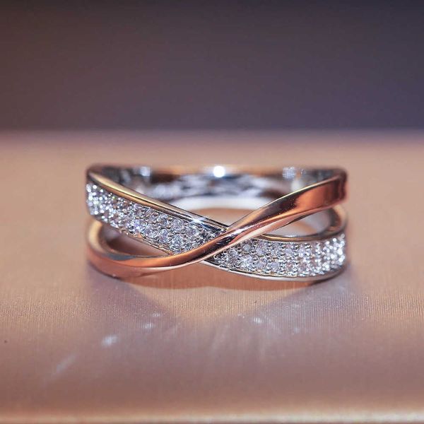 Più nuova moda fresca bicolore x forma croce anello per le donne gioielli alla moda di nozze bella pietra abbagliante grandi anelli moderni Q0717