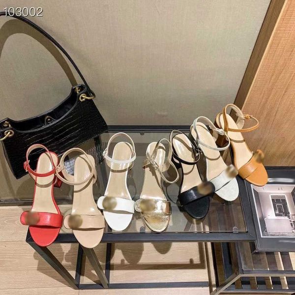 

g family sandal's thick one line belt 2021 y version xia xiannvfeng transparent fashion middle heel chaowang red single, Black