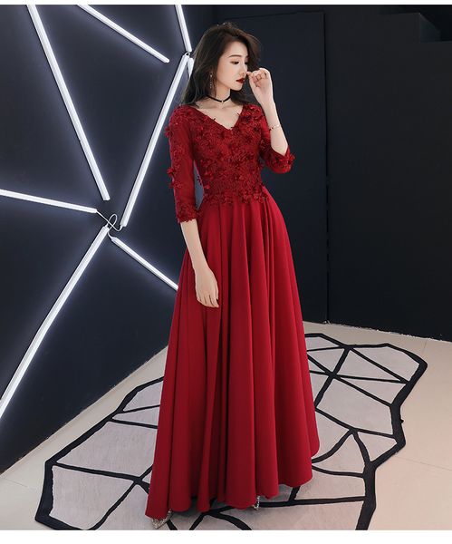 

toast bride winter 2021 banquet red annual meeting host evening female drs, White